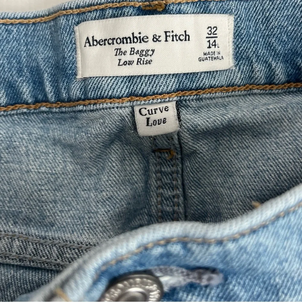 Abercrombie 32/14 LONG Cruve Love Low Rise Baggy Jeans with Cuffed Rolled Hem